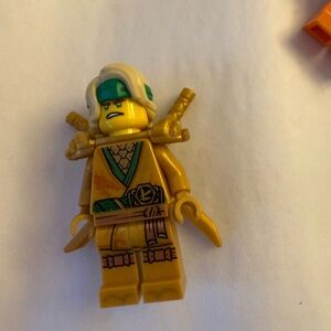 Lego Ninjago Minifigure NJO640 Lloyd 10th Anniversary Golden Ninja